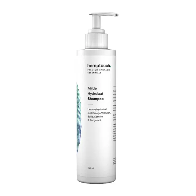 een fles nemattouch op een witte achtergrond.