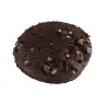 een close-up van een chocoladekoekje op een witte achtergrond. miniatuur