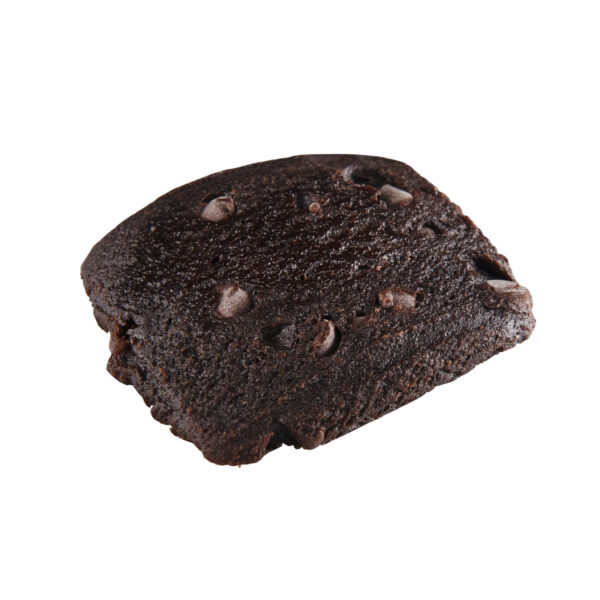 een close-up van een chocoladekoekje op een witte achtergrond.